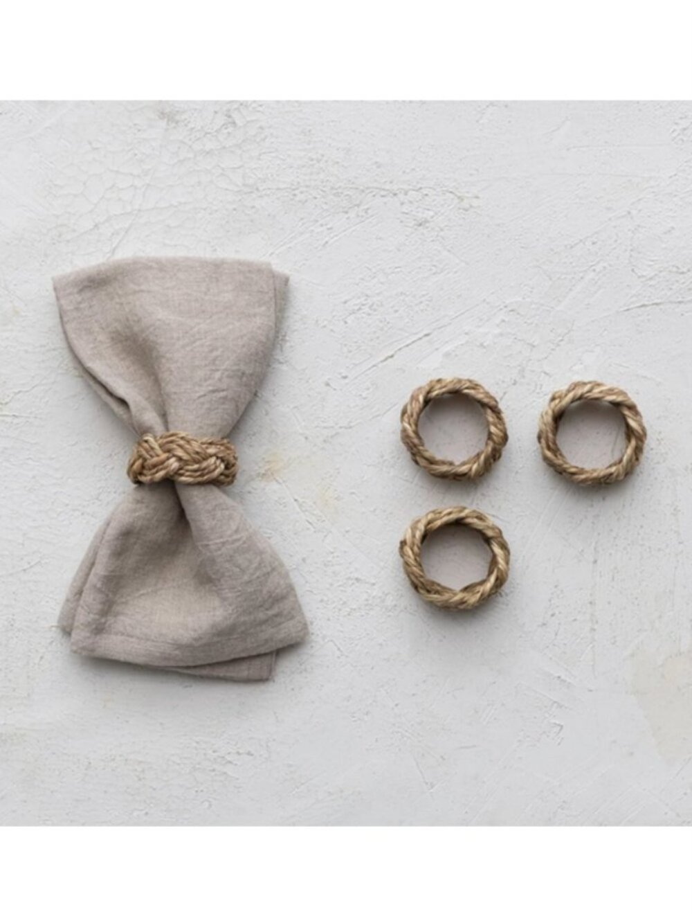 Set/4 Braided Seagrass Napkin Rings